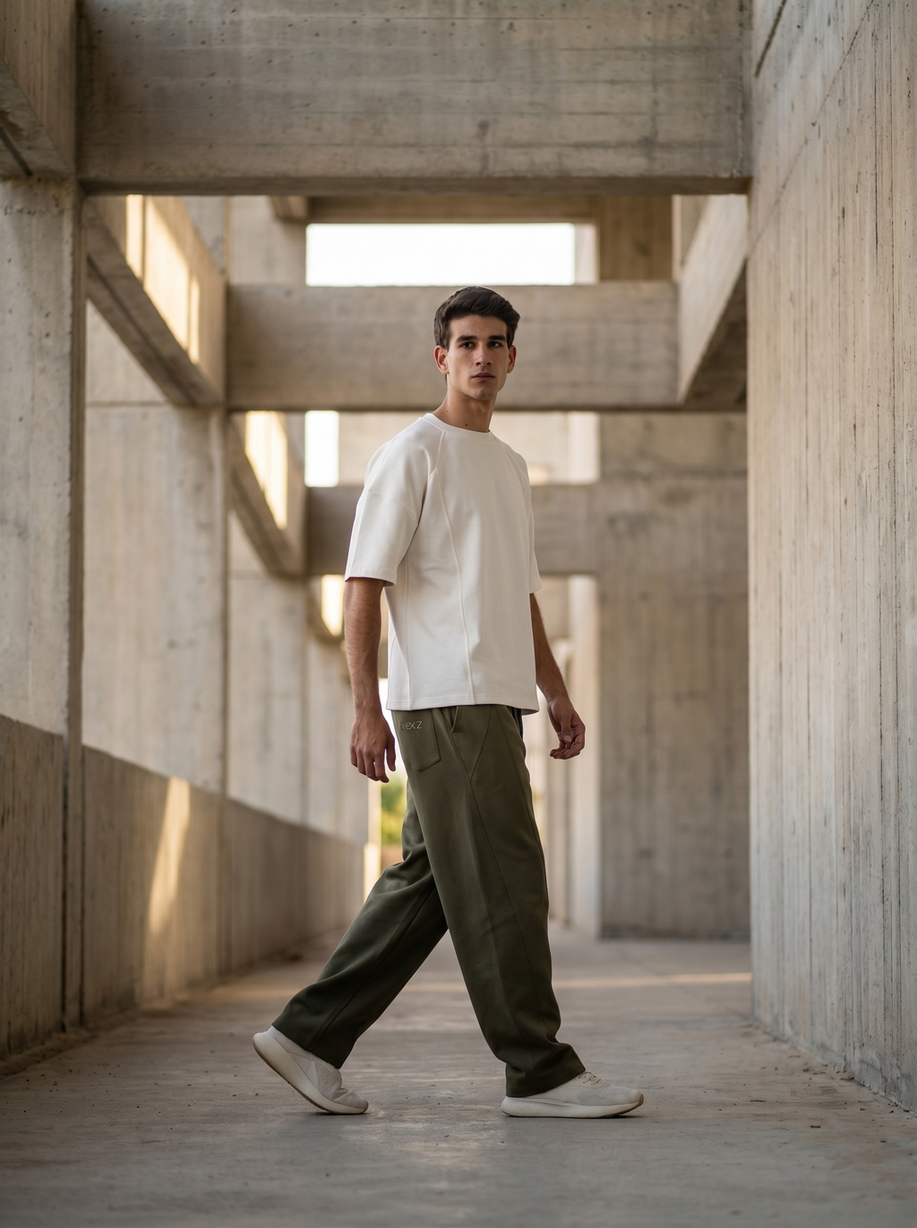 SIGNAL Relaxed Pant — Olive